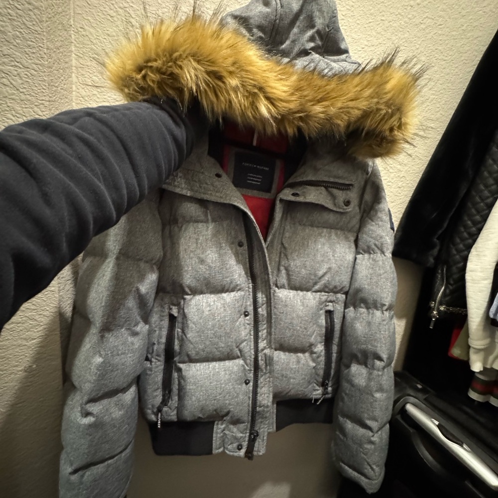 Tommy Hilfiger Puffer with Faux Fur Hood (Gray with black bomber trim)